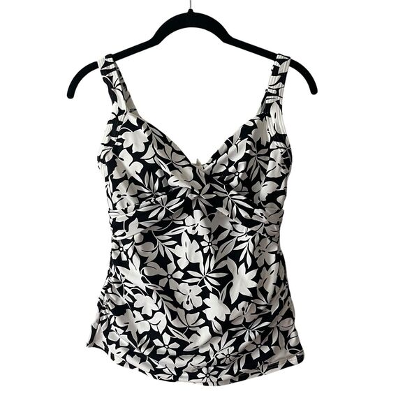 Lands' End 2 P Tankini Petite Black White Print Shelf Bra Floral Swimwear NWT - Picture 1 of 8